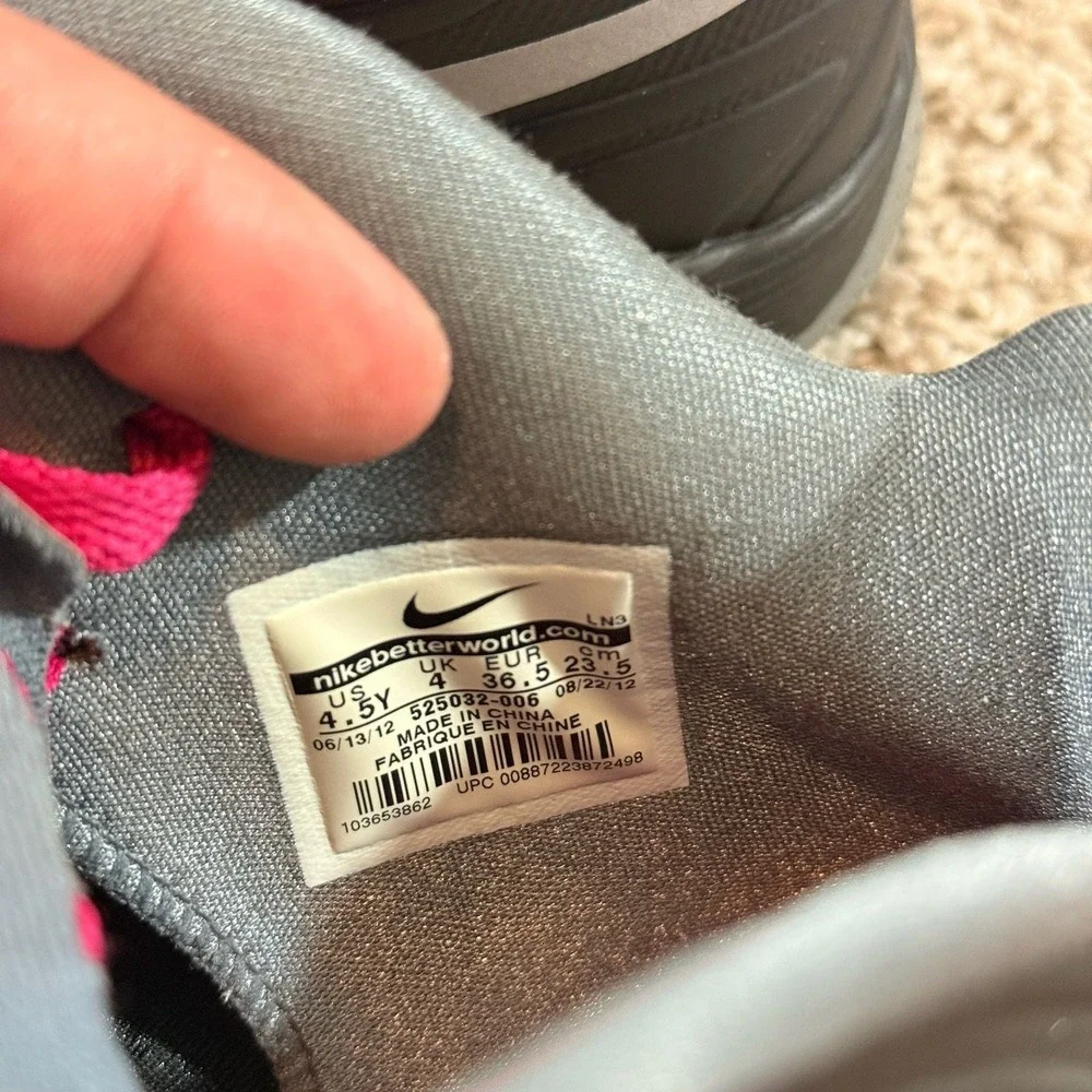 Nike Hyperfuse Basketball Shoes Pink Black Gray Youth Size 4Y EUC